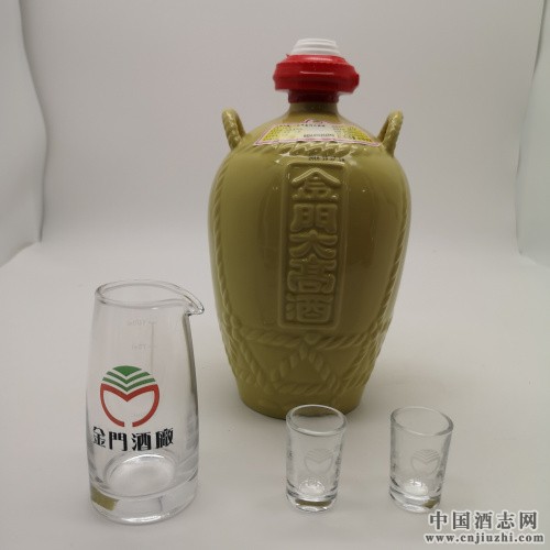 山东金门823纪念酒58度600ml